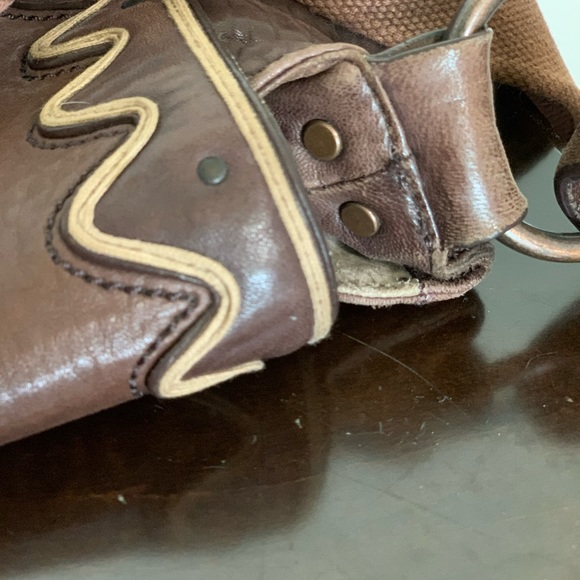 david & scottie Vintage Messenger Bag - Picture 13 of 16